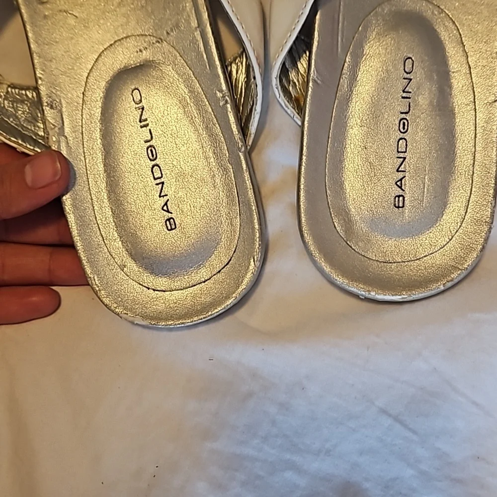 Silver Bandolino Sandels Size 9 - Picture 5 of 7